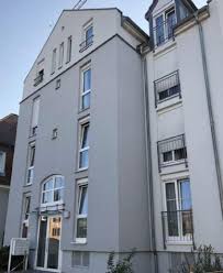 In rheinfelden (baden) finden gerade familien, die platz brauchen und hier immobilien mieten wollen, mehr als 3513 geräumige wohngebäude mit nur einer wohnung vor. 4 Zimmer Wohnung Zum Verkauf Friedrichstr 26a 79618 Rheinfelden Mapio Net