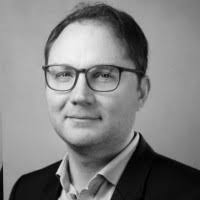 200+ profils pour “Faust”