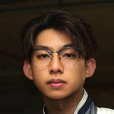 Robin Lim's Instagram, Twitter & Facebook