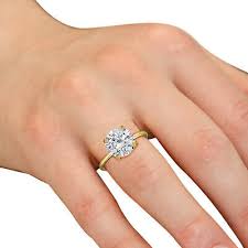 Empire du luxe français, cartier excelle dans la joaillerie de haute gamme avec des créations intemporelles. Bagues De Fiancailles Cartier Solitaire 1895 0 46 G Vs2 Eur 2 500 00 Picclick Fr