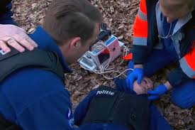 Ze is de dochter van een nederlandse vader en een belgische moeder. Fans Van De Buurtpolitie Moeten Afscheid Nemen Van Vaste W Het Belang Van Limburg Mobile