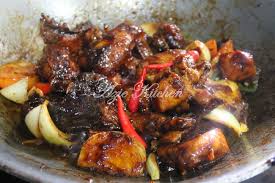 Kacau hingga sebati kemudian masukkan 2 gelas air masak. Ayam Masak Kicap Pedas Sedap Versi Kakak Neelofa Azie Kitchen