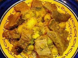 Cari De Boeuf Aux Chouchou Et Colombo Recettes Et Saveurs Des Iles Cuisine Reunionnaise Boeuf Braise Viande Boeuf