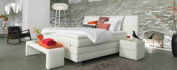 Das boxspringbett astoria nimmt beim design deutliche anleihen an den bekannten aristokratischen nachtlagern des 19. Einzigartige Boxspringbetten Im Schlafstudio Helm Wien