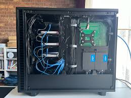 A (DIY) NAS build turned into a Home Server build : r/homelab