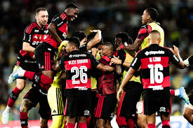 Tem vaga? Flamengo pode aproveitar "oportunidade de mercado" para tirar craque de rival