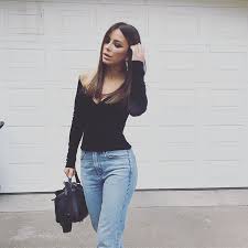 Обычно актриса публикует архивные снимки с фильмов и сериалов, в которых снималась. Ani Lorak V Instagram Foto 24 Maya 2018 Segodnya Nado Vse Uspet A Zavtra Vstrechaemsya Na Hello Russia