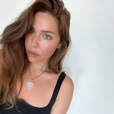 HRH COLLECTION/Alexandra Pierce : r/VindictaRateCelebs