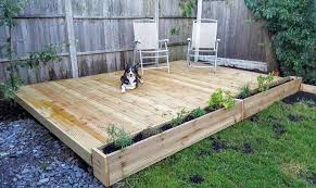 Diy Decking Ideas For Before Next Spring Season Elly S Diy Blog Deck Planters Pallet Deck Diy Floating Deck