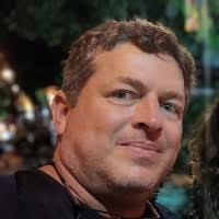 400+ perfis com “Whitaker”