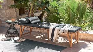 maisons du monde 2020 meubles et decoration le nouveau catalogue outdoor est en ligne mobilier de jardin design lit de jardin mobilier jardin