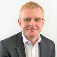 80+ perfiles de «Egner»