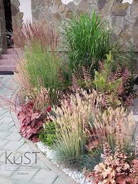 Pin By Brenda Lester On Tuinideeen Grasses Garden Backyard Landscaping Designs Backyard Landscaping