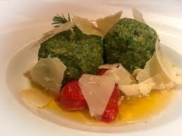 Spinatknodel Kuffler Catering Spatenhaus Bavarianfood Munich Lebensmittel Essen Osterreichische Kuche Catering