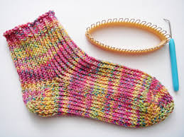 The prym knitting loom is available in three sizes: Ravelry Knitted Basic Socks On Sock Loom Strickding Pattern By Petra Tornack Zimmermann