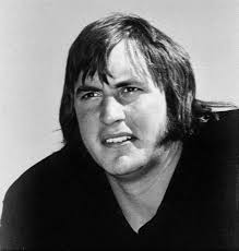 Dan Medlin's Instagram, Twitter & Facebook