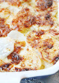 Gratin Dauphinois Julia Child S Scalloped Potatoes Foodtastic Mom Scalloped Potatoes Food Julia Child Recipes