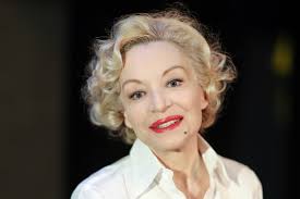 La Tête sous l'eau, Louise Vignaud à la recherche du bonheur