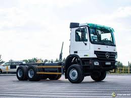 Mercedes Benz 3332AK-2003 Cab & Chassis Truck