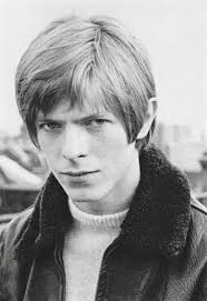 1968. Apple Records rejects Bowie and tensions soon rise at the Joneses'  home in Bromley REBEL REBEL The graphic biography of David Bowie Epis.442: