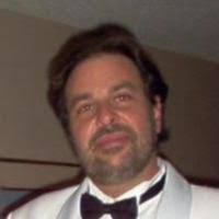 Robert Dunn McCubbin, born in Cross Timbers, Missouri in 1921. Died August  10, 2021 in Missouri at age of100. Played guitar and banjo