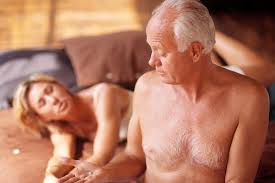Il peut arriver qu'une femme traverse une période délicate et ne plus vouloir de sexe avec son partenaire. Seniors L Amour Toujours Jusqu Au Bout Soirmag