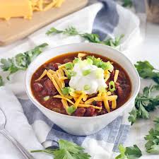 We love dad's recipe for beef chili and beans and this beef chili pressure cooker recipe is even easier because we don't have as with any chili party, the best part are the toppings and you can keep it simple with just some cheese or go. Instant Pot Chili With Ground Beef And Dry Kidney Beans Slow Cooker Optional Bowl Of Delicious