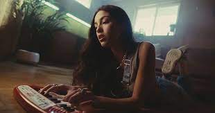 1 song in the world right now. Drivers License By Olivia Rodrigo Debuts At No 1