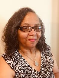 Sandra Fay's Instagram, Twitter & Facebook