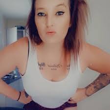 Suzanne mullins (@Suzanne42254129)