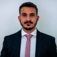 1300+ profili “Cláudio”