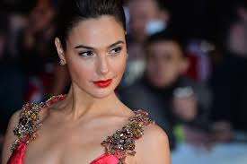 • 239 просмотров 3 года назад. Gal Gadot Was About To Quit Acting Before Landing Wonder Woman Role