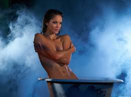 Ellen Hollman - Free pics, galleries & more at Babepedia