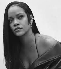 Fragrantica Rihanna 2025