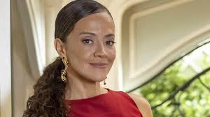 Saiba tudo sobre Aline Borges