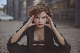 This short hairstyle for wavy hair hearkens back to the '80s. Beach Waves Short Hair 35 Short Beach Waves Hairstyles