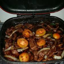 Terlebih saat daging kerbau tersebut dimasak menggunakan rempah dan bumbu indonesia. Wokeh Masak Sudah Daging Kerbau Masak Kicap Tadi Na Flickr