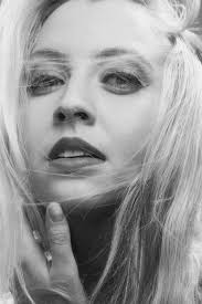 Grayscale Photo of a Pretty Woman · Free Stock Photo