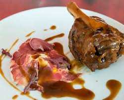 Aprende a preparar cocina turca: Prepara Con Martin Berasategui El Jarrete De Cerdo Asado Tello Grupo Tello Alimentacion