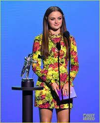 The 2018 film was directed by vince marcello and starred the wonderful joey king in the central role of elle. Joey King Presents Song Of The Year To Lady Gaga At Mtv Vmas 2020 Watch Now Photo 4479276 2020 Mtv Vmas Joey King Lady Gaga Mtv Vmas Pictures Just Jared