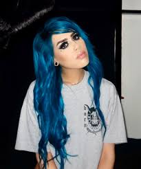 Long hair with volume on top, left open and with thick bangs is a great scene hairstyle. Scene Culture Is Back Embracing A New Era Of Beauty