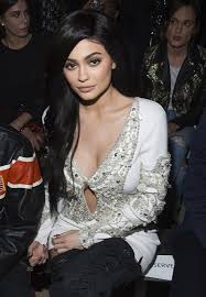 Последние твиты от kim kardashian west (@kimkardashian). Kylie Jenner Jungste Milliardarin Aufgrund Einer Einfachen Idee Express De