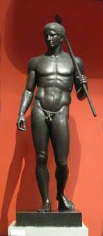 He has a sense of easy movement and grace. Doryphoros
