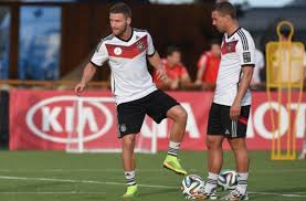 Bittere pille für shkodran mustafi: Dfb Elf Gegen Ghana Mustafi Konnte Hummels Ersetzen Fussball Stuttgarter Zeitung
