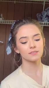 Allison Qualls's Instagram, Twitter & Facebook