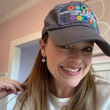 Beth Hatcher's Instagram, Twitter & Facebook