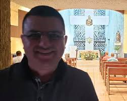 Ya en el Curso de Formación Sacerdotal. Me encomiendo a sus oraciones. Y  cuenten con las mías, Dios nos ama a nosotros sus hijos.