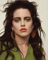 Rising Stars: Meet Iris Moreau