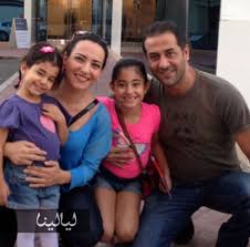 صورة أمل عرفة وعبد المنعم عمايري يجتمعان بعد الطلاق للاحتفلال بعيد ميلاد ابنتهما موقع ليالينا new world sports jersey style