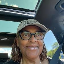 Beverly Harrigan's Instagram, Twitter & Facebook